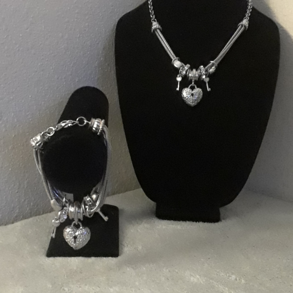 Silver necklace
